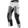 Pantaloni Moto Estivi Rev'it CAYENNE 2 Argento Accorciato 2 Pantaloni Moto Estivi Rev'it CAYENNE 2 Argento Accorciato -Vendite Rev'it! pantaloni moto estivi revit cayenne 2 argento accorciato 143490 zoom